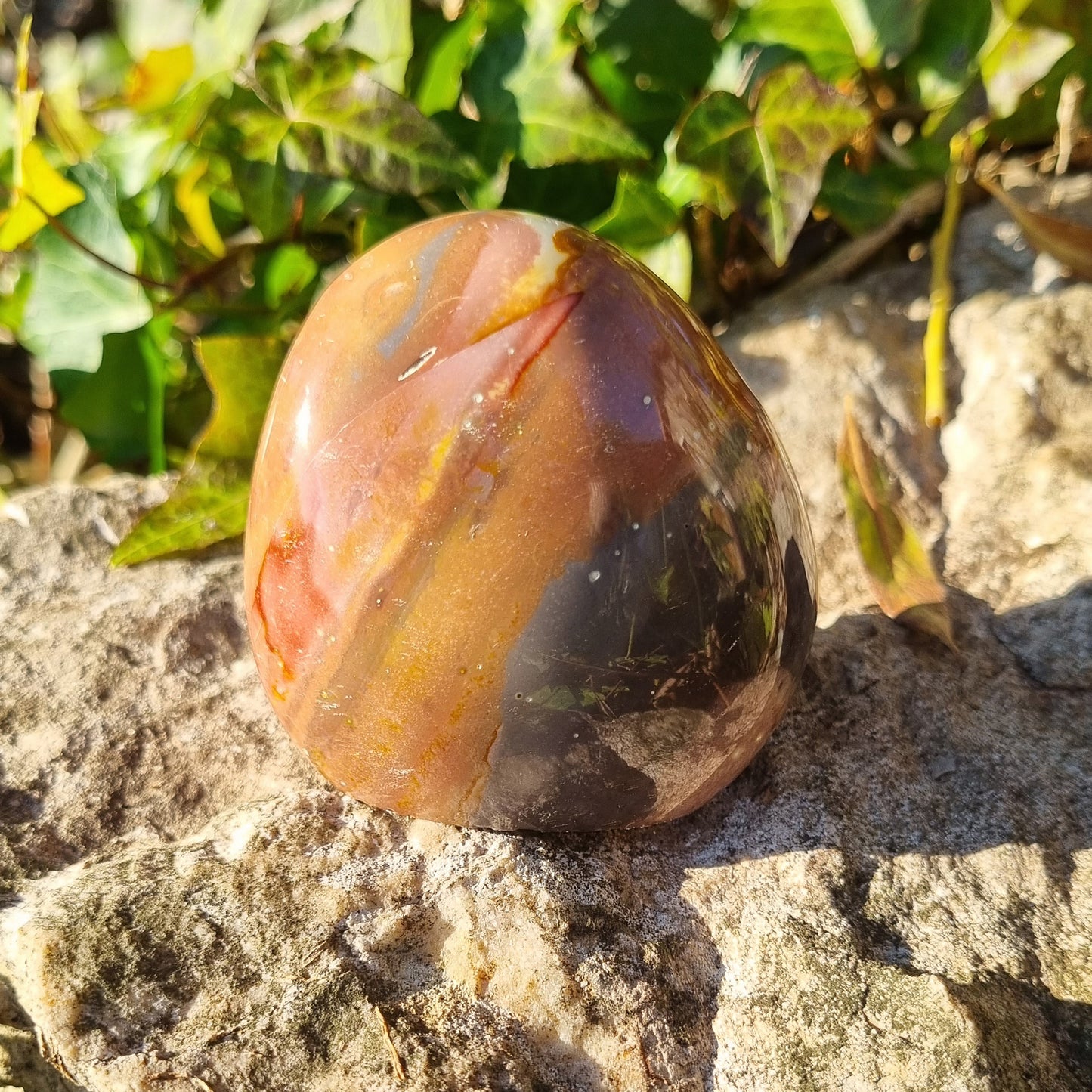 Jaspe polychrome (forme libre)