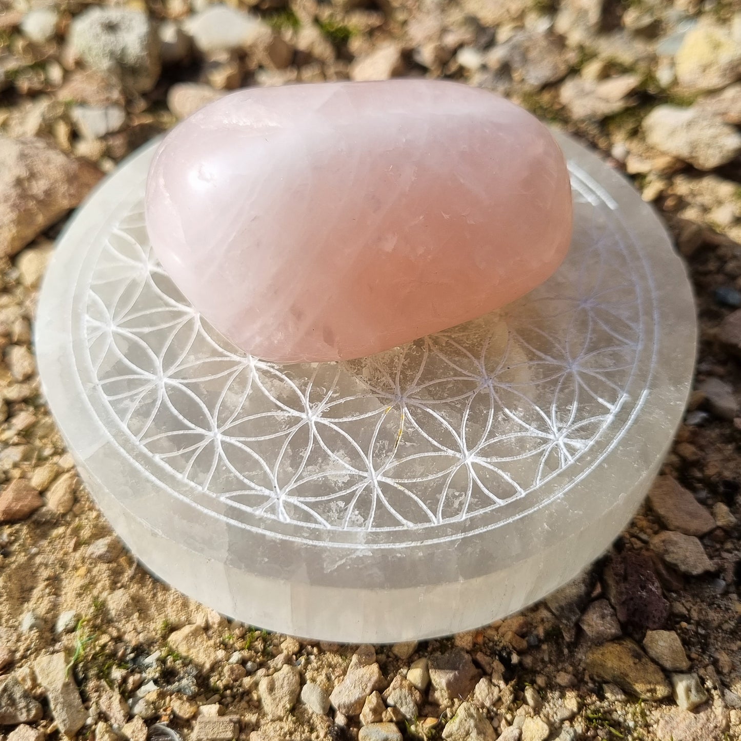 Quartz rose