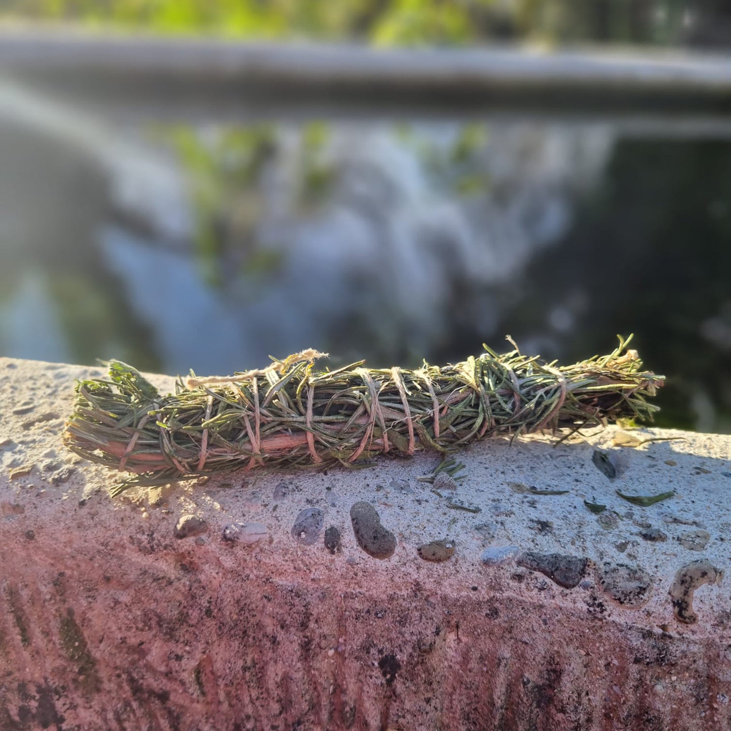 Bâton de Fumigation – Bouclier de Lumière (Romarin • Ortie)